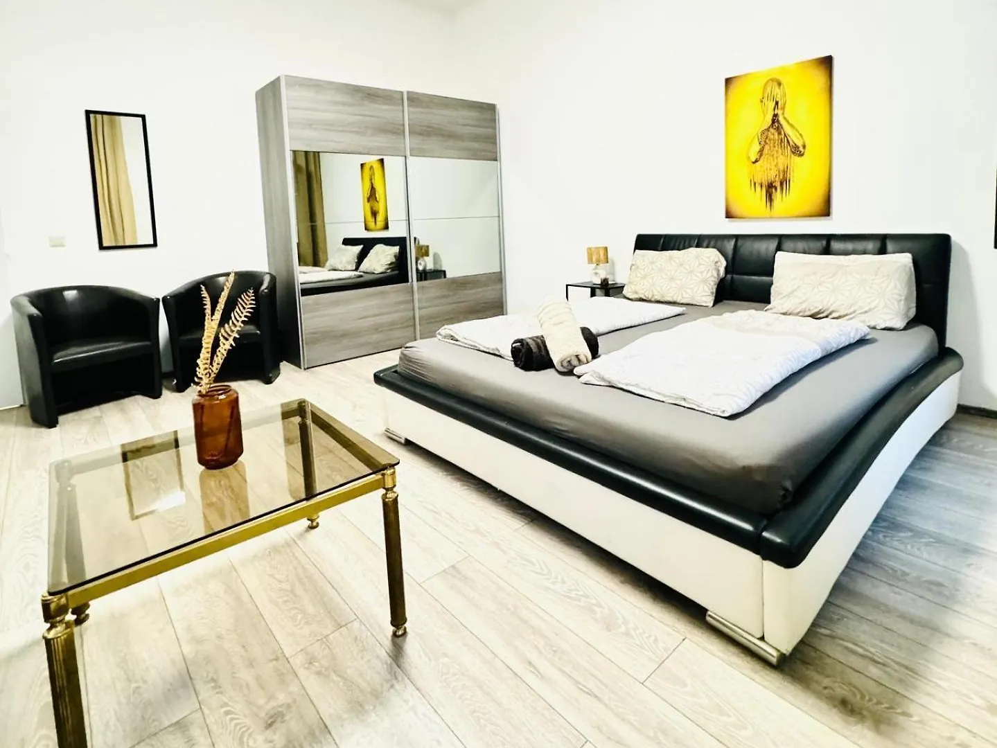 Lovely 3Br Apartment For 9P, 10Min To Fac Platz فيينا 0*,  النمسا